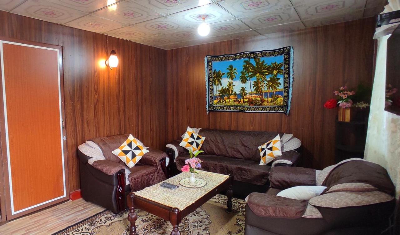 Townside Lodge 누와라 엘리야 외부 사진